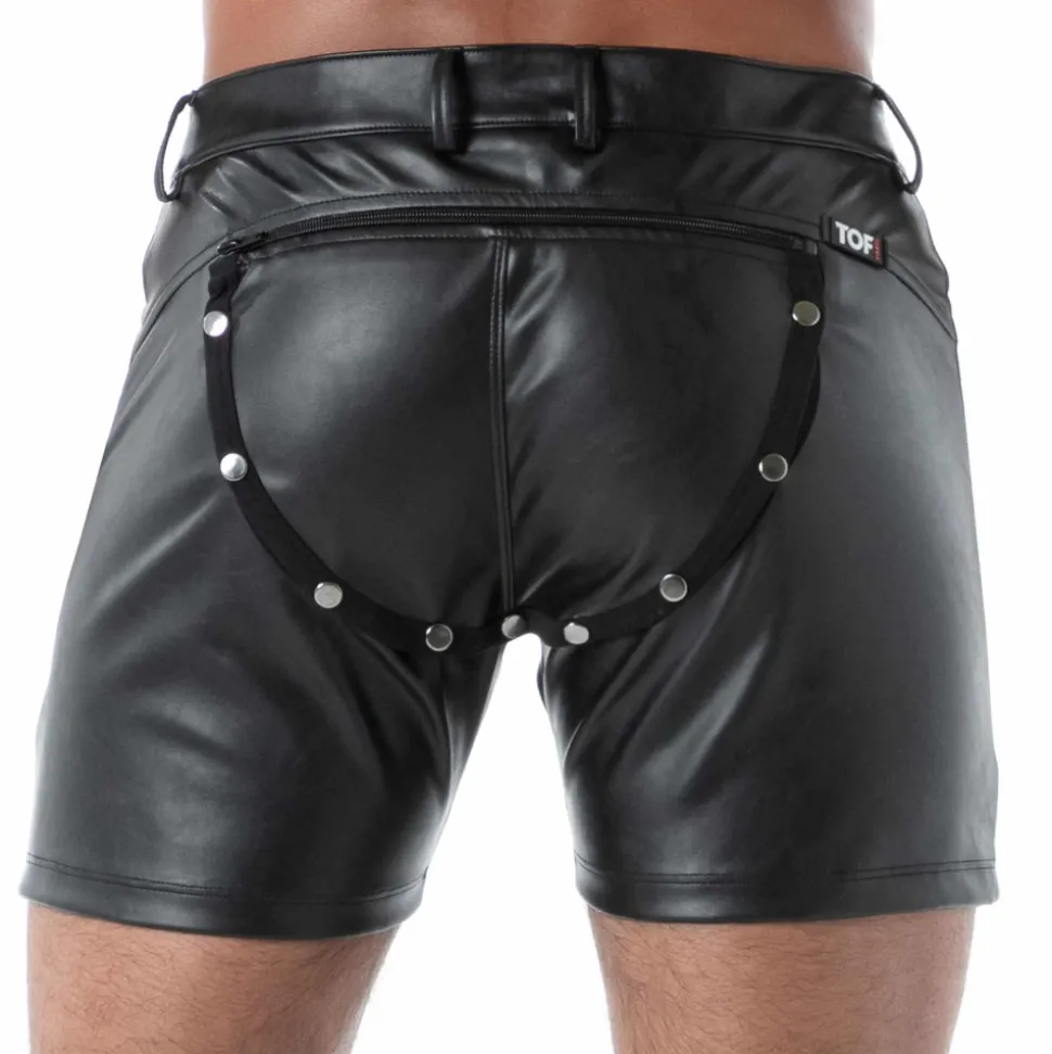 Short Empty Bottom Kinky Noir