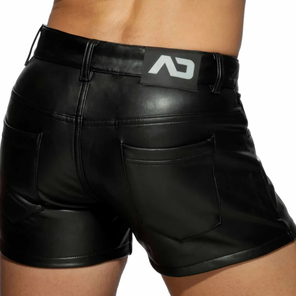 Short Fetish Noir