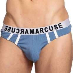 String Passant Bleu