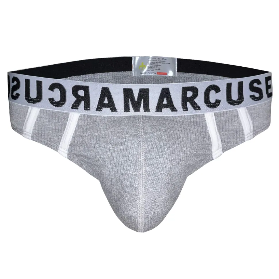 String Passant Gris